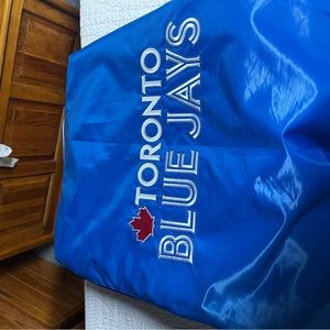 2 starter jackets one is XXl and one is L. Excellent condition